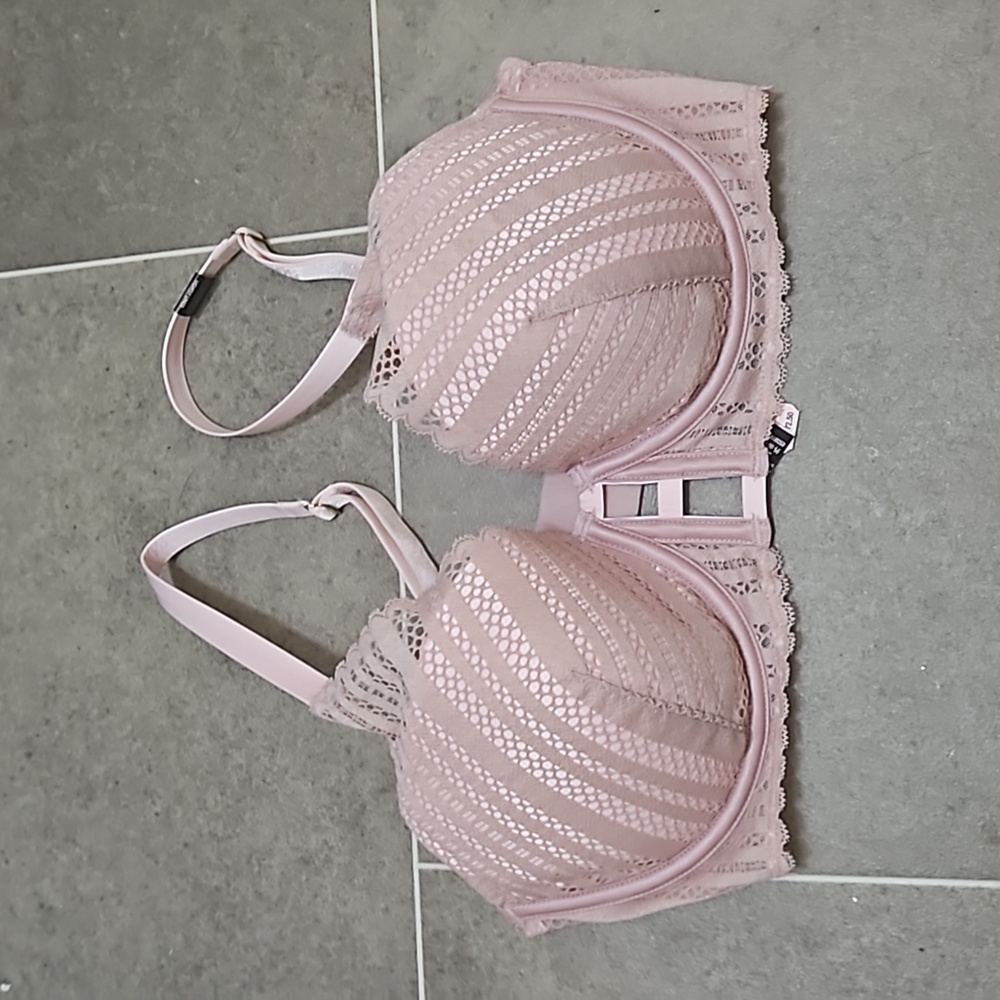 Victoria secret 32dd pink
